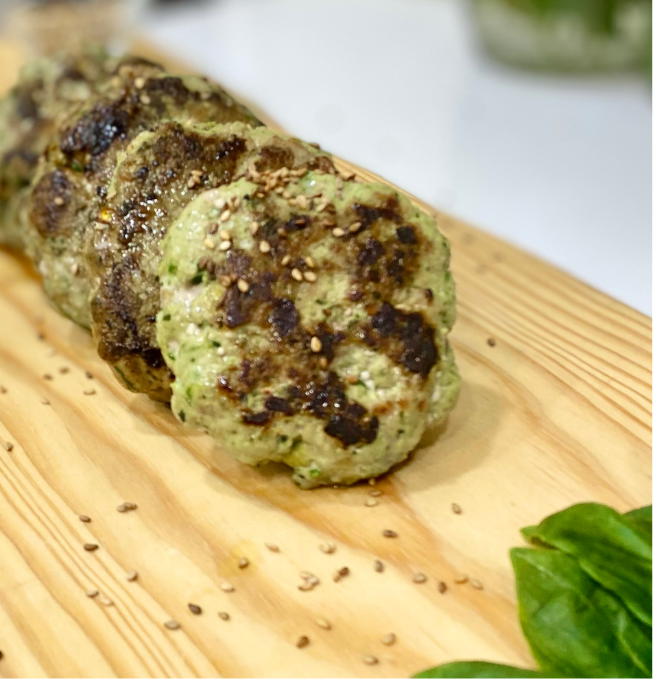 Tataki-Burguer Verde de Atum c/ Chips de Batata &amp; Legumes Assados